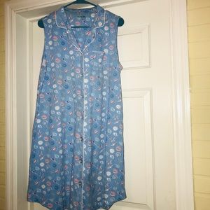 Women’s nightgown